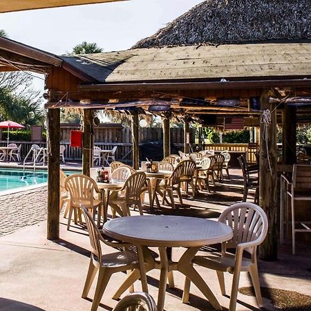 Quality Inn And Suites Golf Resort Golden Gate Eksteriør bilde