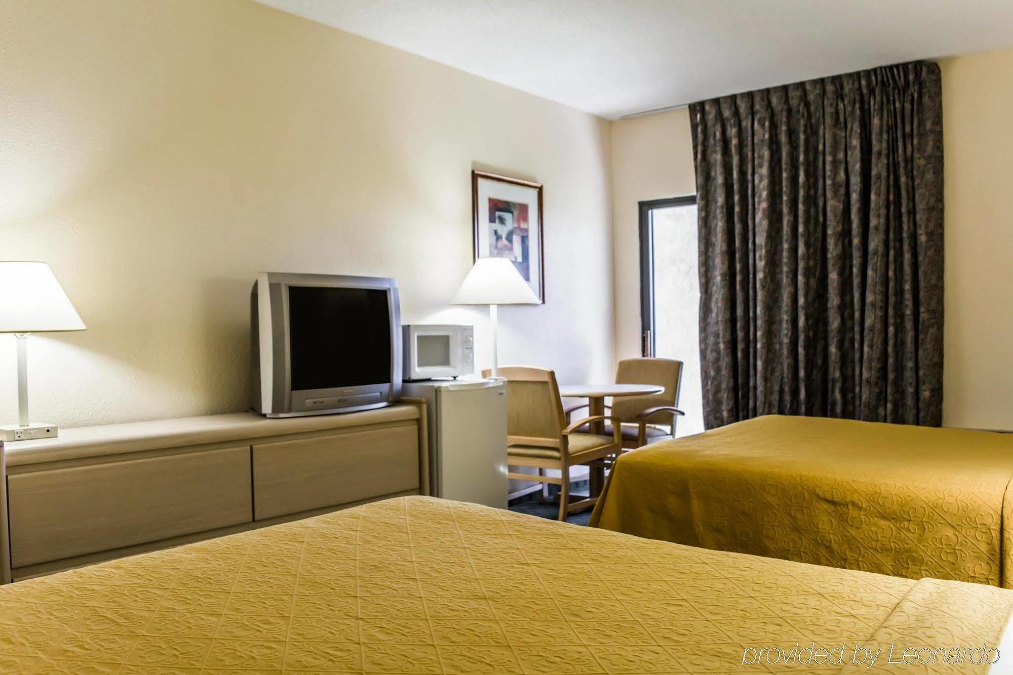 Quality Inn And Suites Golf Resort Golden Gate Eksteriør bilde